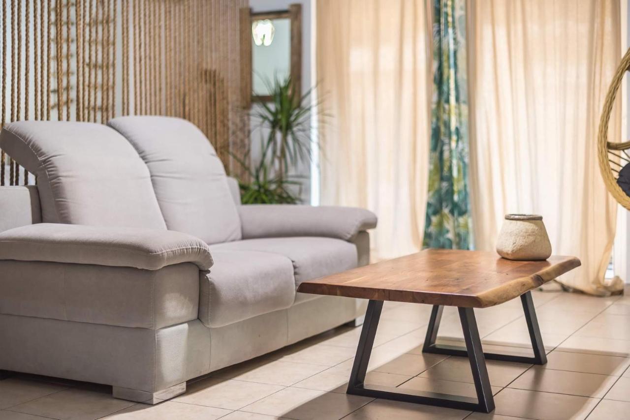 Athenian Home Екстериор снимка